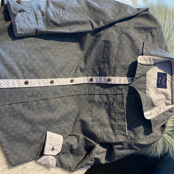 Level Ten boys dress shirt - Picture 2 of 2